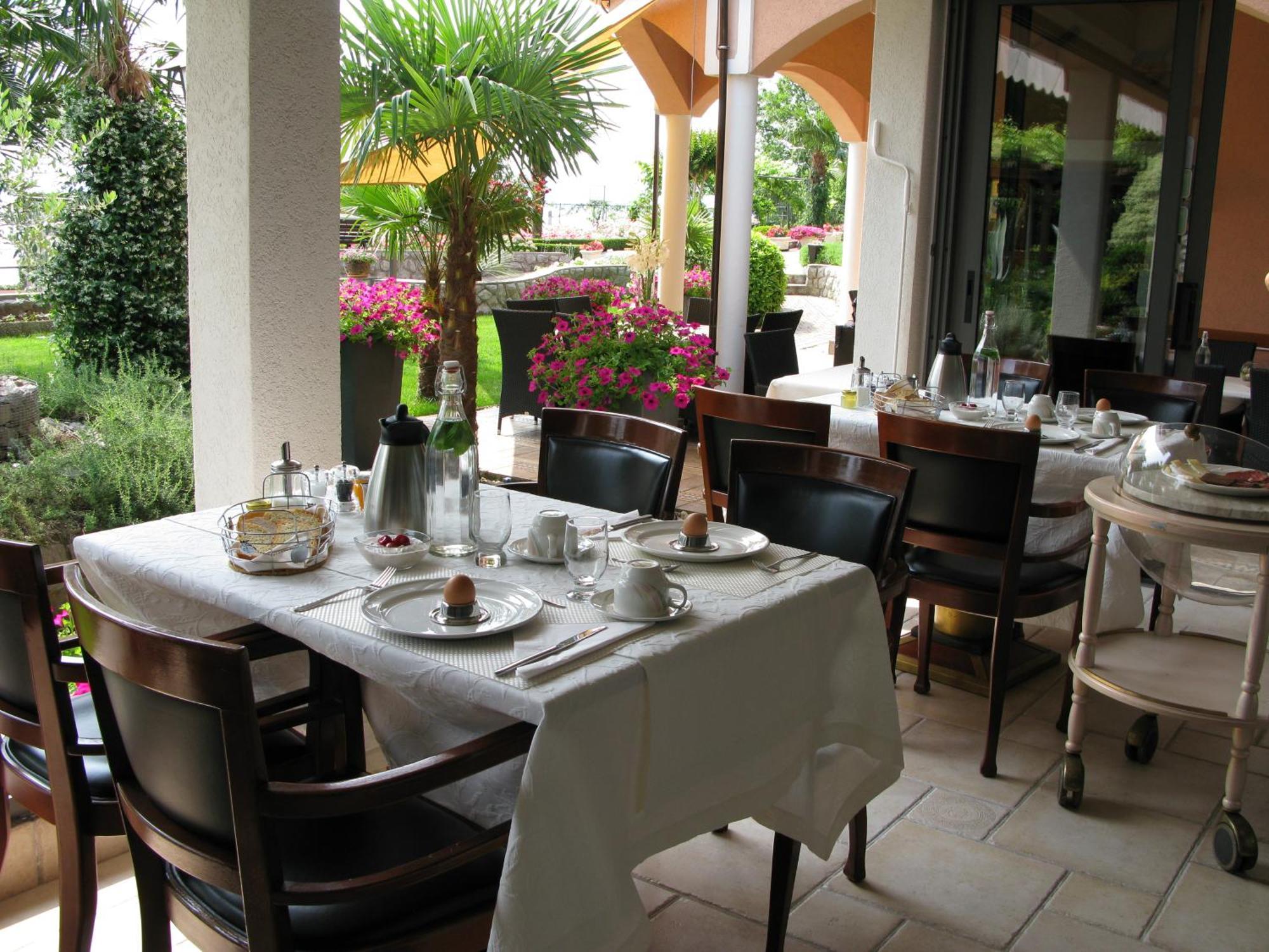 Bed And Breakfast Villa Iris Moscenicka Draga Exterior photo