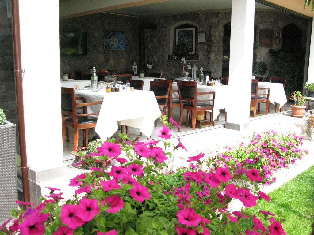 Bed And Breakfast Villa Iris Moscenicka Draga Exterior photo